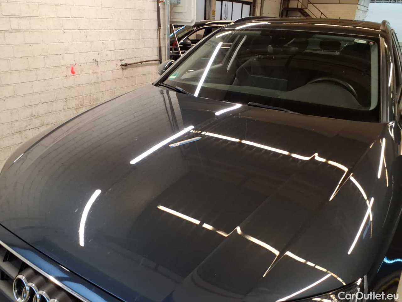 Audi  A4 Avant 40 TDI S tronic Automatic Diesel/Electric  76 #55