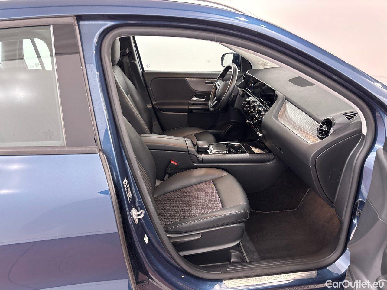 Mercedes  GLA 180 d 8G-DCT - Automatic Diesel  72 #6