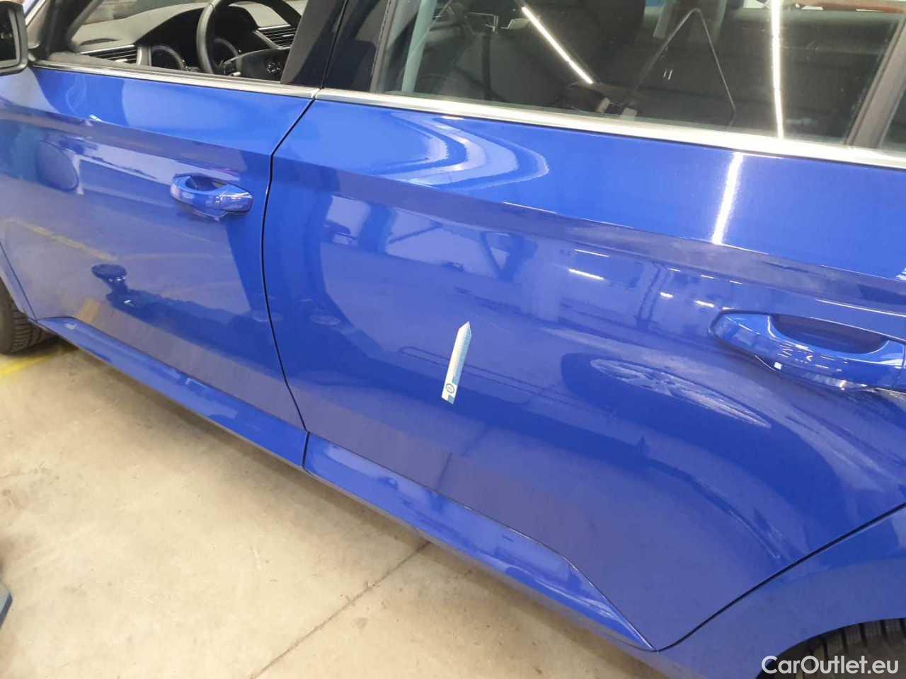 Skoda  Superb Combi 1.4 TSI iV DSG Style Automatic Petrol/Electric  67 #35