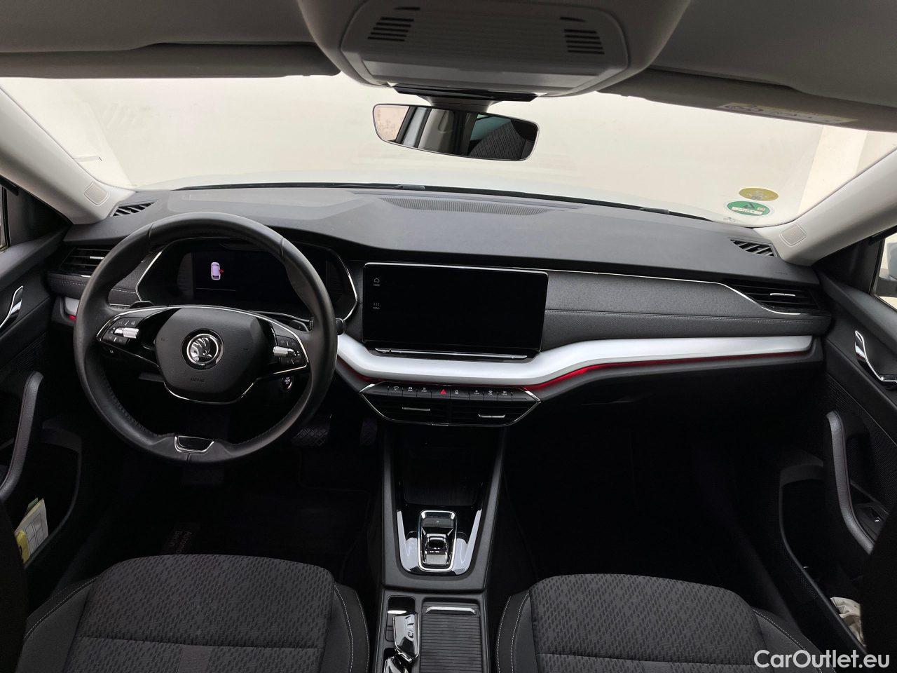 Skoda  Octavia Combi 2.0 TDI DSG First Edition Automatic Diesel  74 #7