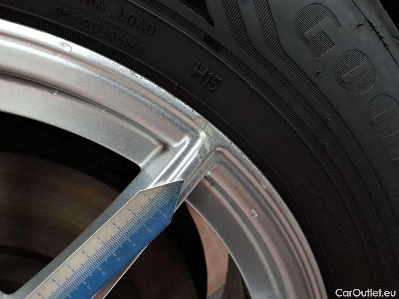 Mercedes  GLA 180 d 8G-DCT - Automatic Diesel  72 #32