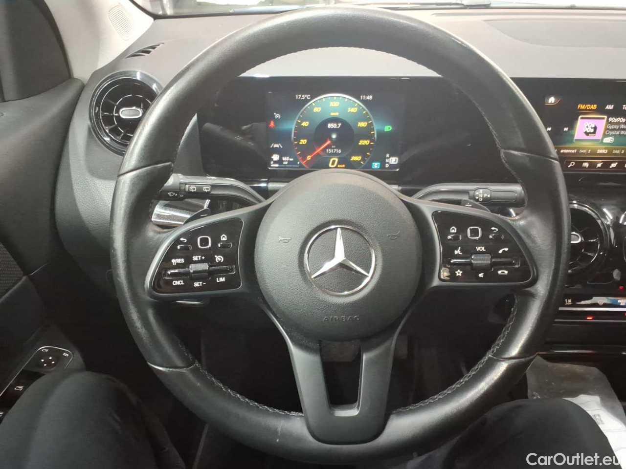 Mercedes  GLA 180 d 8G-DCT - Automatic Diesel  72 #13