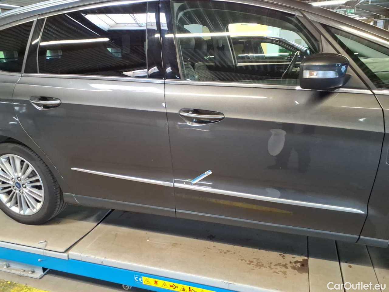 Ford  S-Max 2.0 EcoBlue Aut. Vignale Automatic Diesel  61 #60