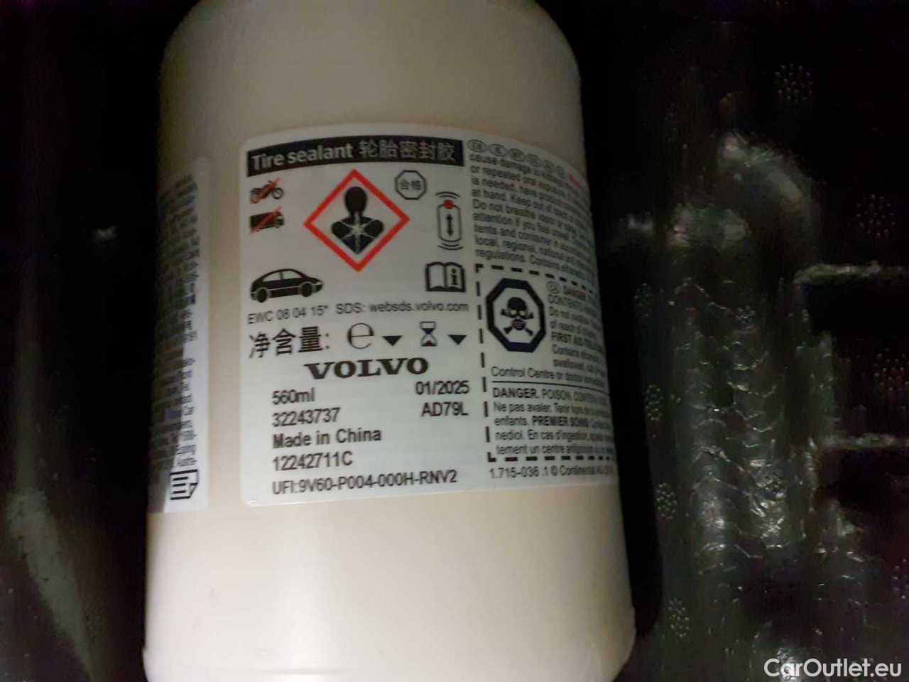 Volvo  XC60 T6 AWD Recharge Geartronic R-Design Automatic Petrol/Electric  60 #18