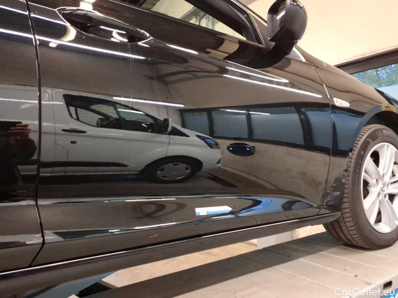 Opel  Insignia SPORTS Tourer 1.5 Diesel Automatik Business Automatic Diesel  66 #43