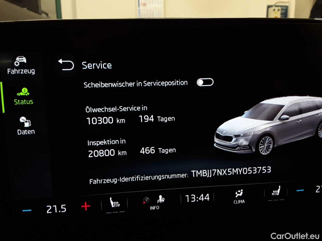 Skoda  Octavia Combi 2.0 TDI DSG First Edition Automatic Diesel  74 #21