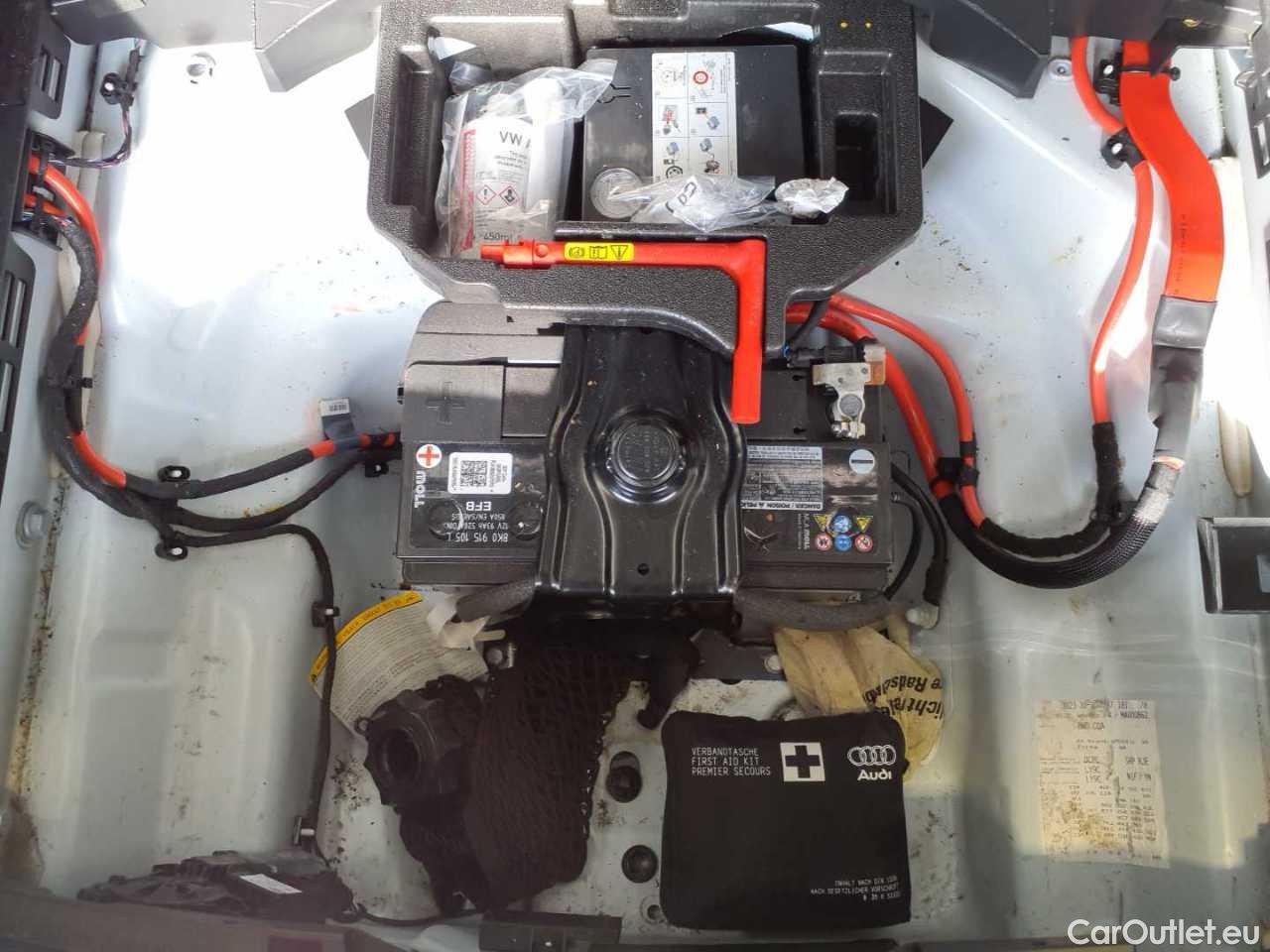 Audi  A4 Avant 50 TDI quattro tiptronic S line Automatic Diesel  69 #27