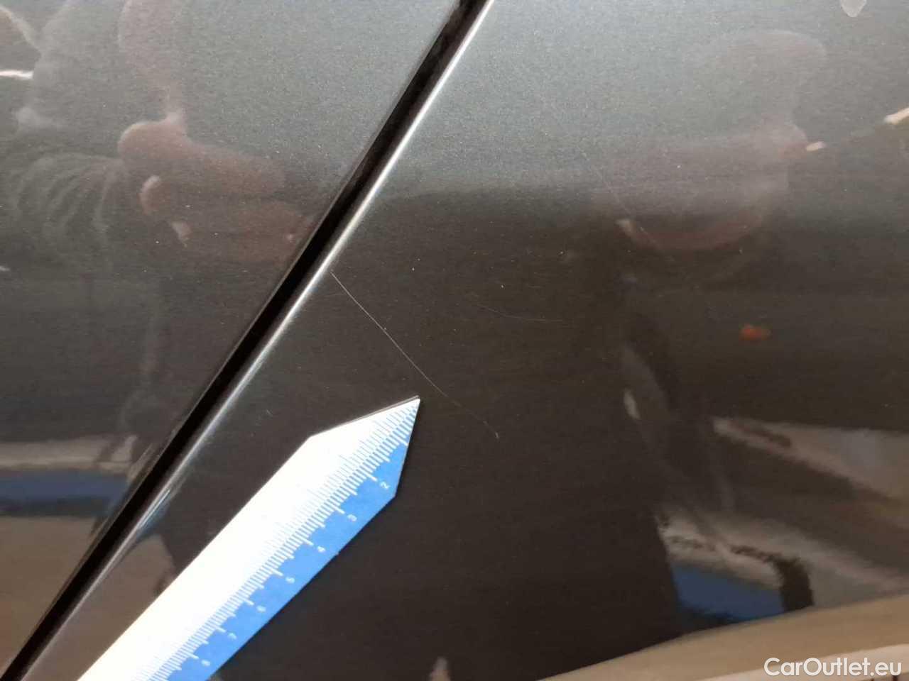 Audi  A4 Avant 40 TDI S tronic Automatic Diesel/Electric  76 #60