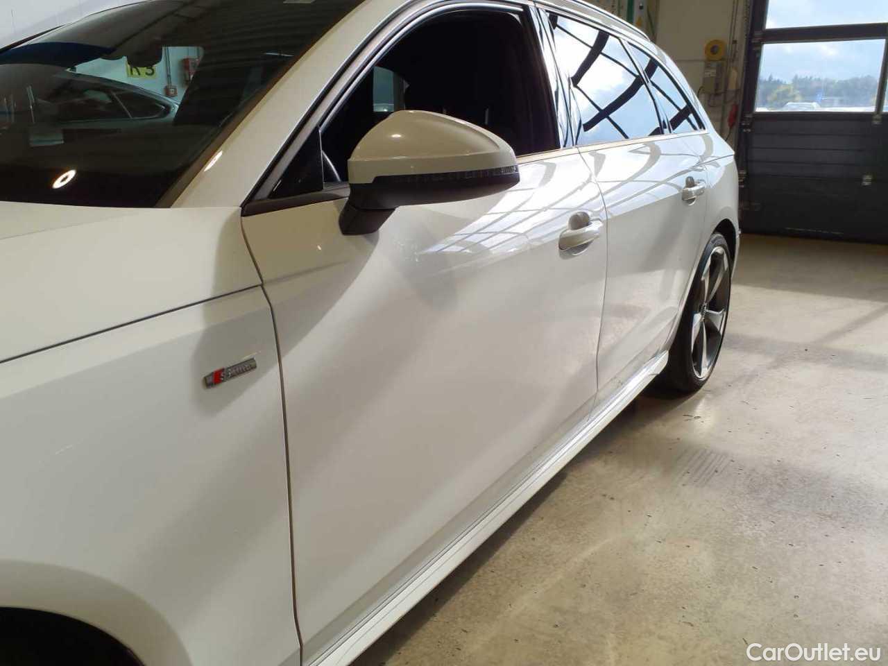 Audi  A4 Avant 50 TDI quattro tiptronic S line Automatic Diesel  69 #47