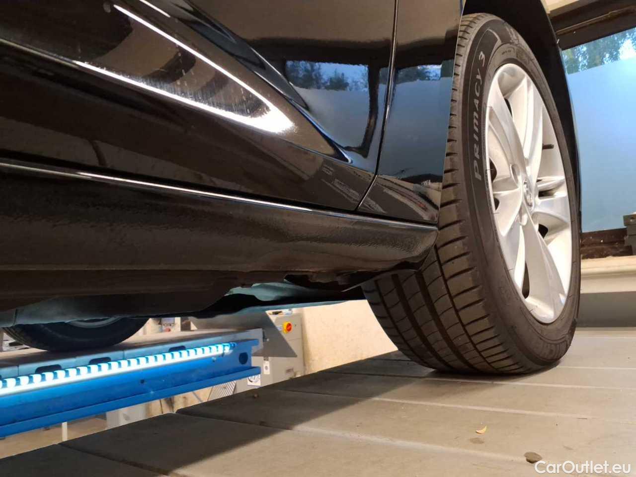 Opel  Insignia SPORTS Tourer 1.5 Diesel Automatik Business Automatic Diesel  66 #33