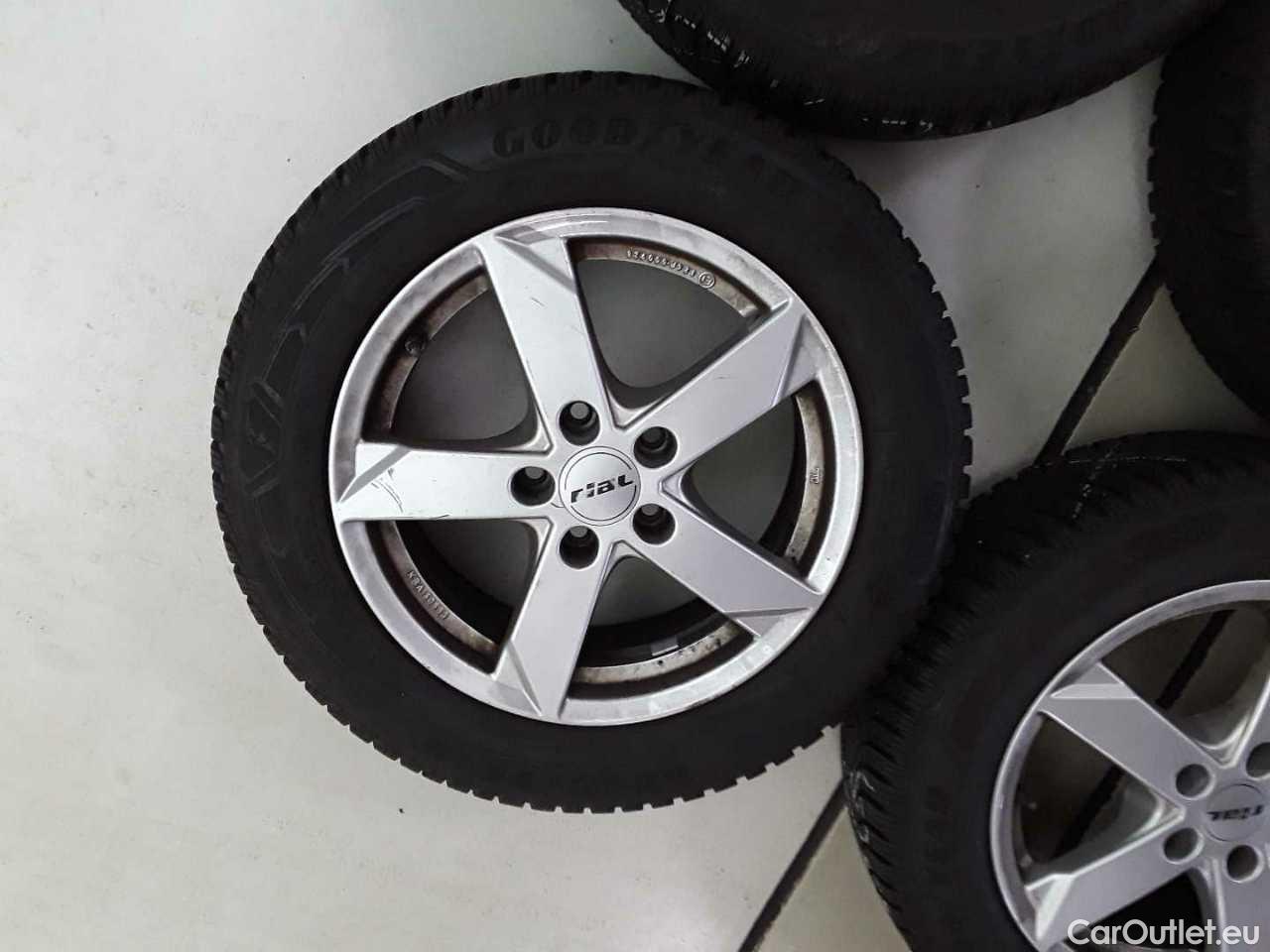 Skoda  Octavia Combi 2.0 TDI DSG First Edition Automatic Diesel  74 #34