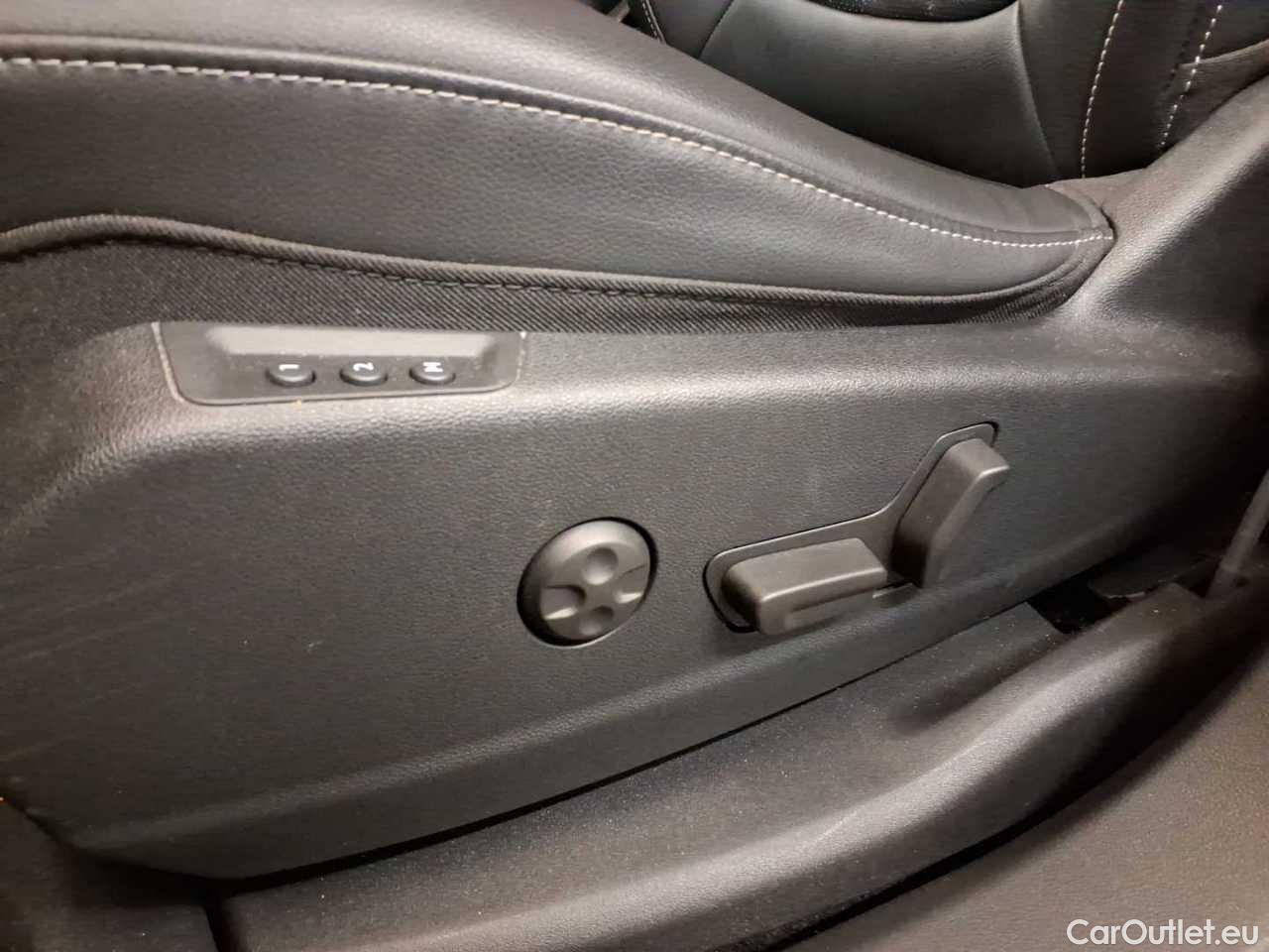 Opel   Grandland X 1.5 D Automatik Elegance Automatic Diesel  81 #21