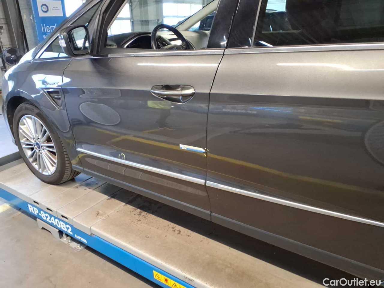 Ford  S-Max 2.0 EcoBlue Aut. Vignale Automatic Diesel  61 #58