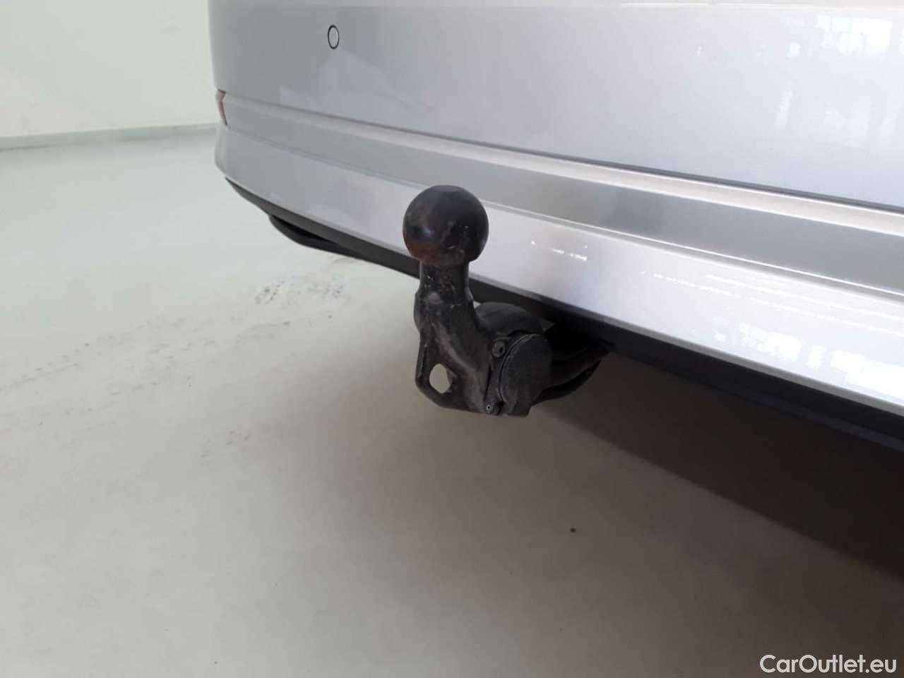 Skoda  Octavia Combi 2.0 TDI DSG First Edition Automatic Diesel  74 #16