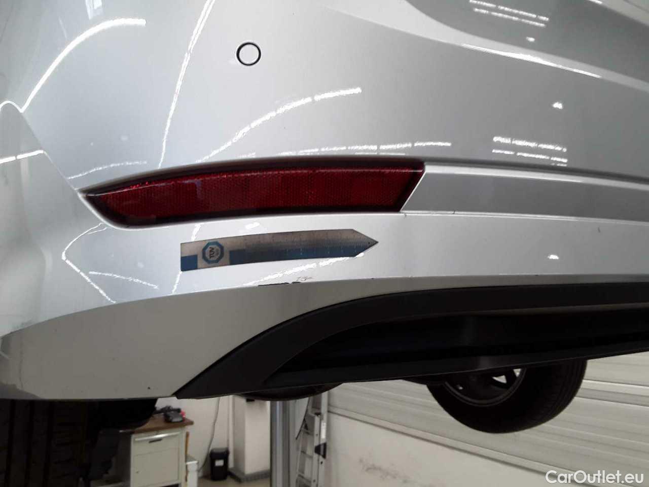 Skoda  Octavia Combi 2.0 TDI DSG First Edition Automatic Diesel  74 #26