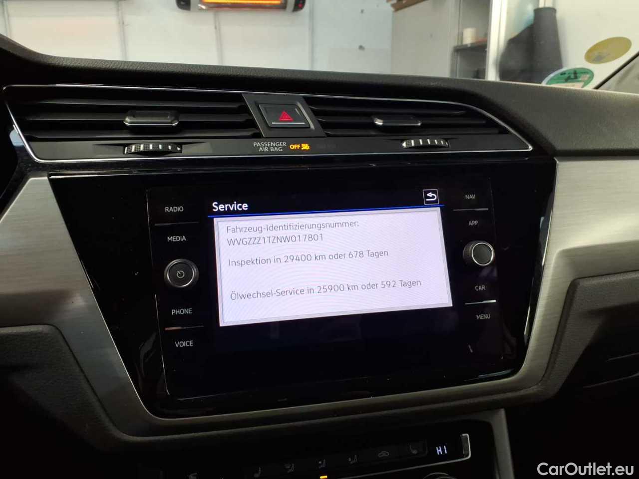 Volkswagen  Touran 2.0 TDI SCR Comfortline Manual Diesel  70 #27