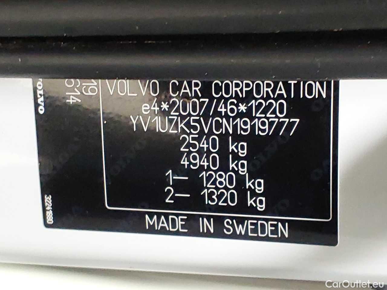 Volvo  XC60 B4 D AWD Geartronic RDesign Automatic Diesel/Electric  100 #11