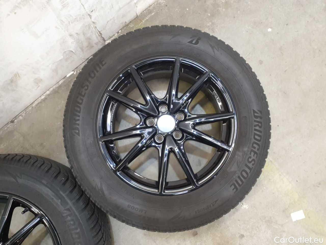 Ford  Kuga 2.5 Duratec FHEV TITANIUM Automatic Petrol/Electric  89 #22