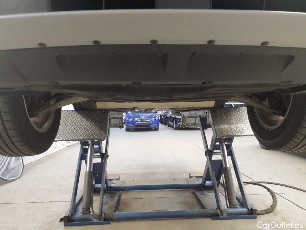 Ford  Kuga 2.5 Duratec FHEV TITANIUM Automatic Petrol/Electric  89 #19