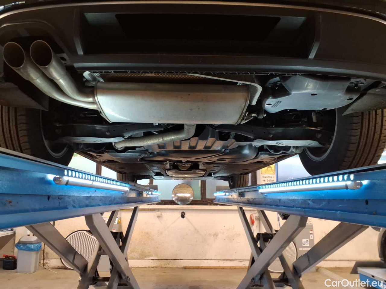 Volkswagen  Touran 2.0 TDI SCR DSG Comfortline Automatic Diesel  104 #24