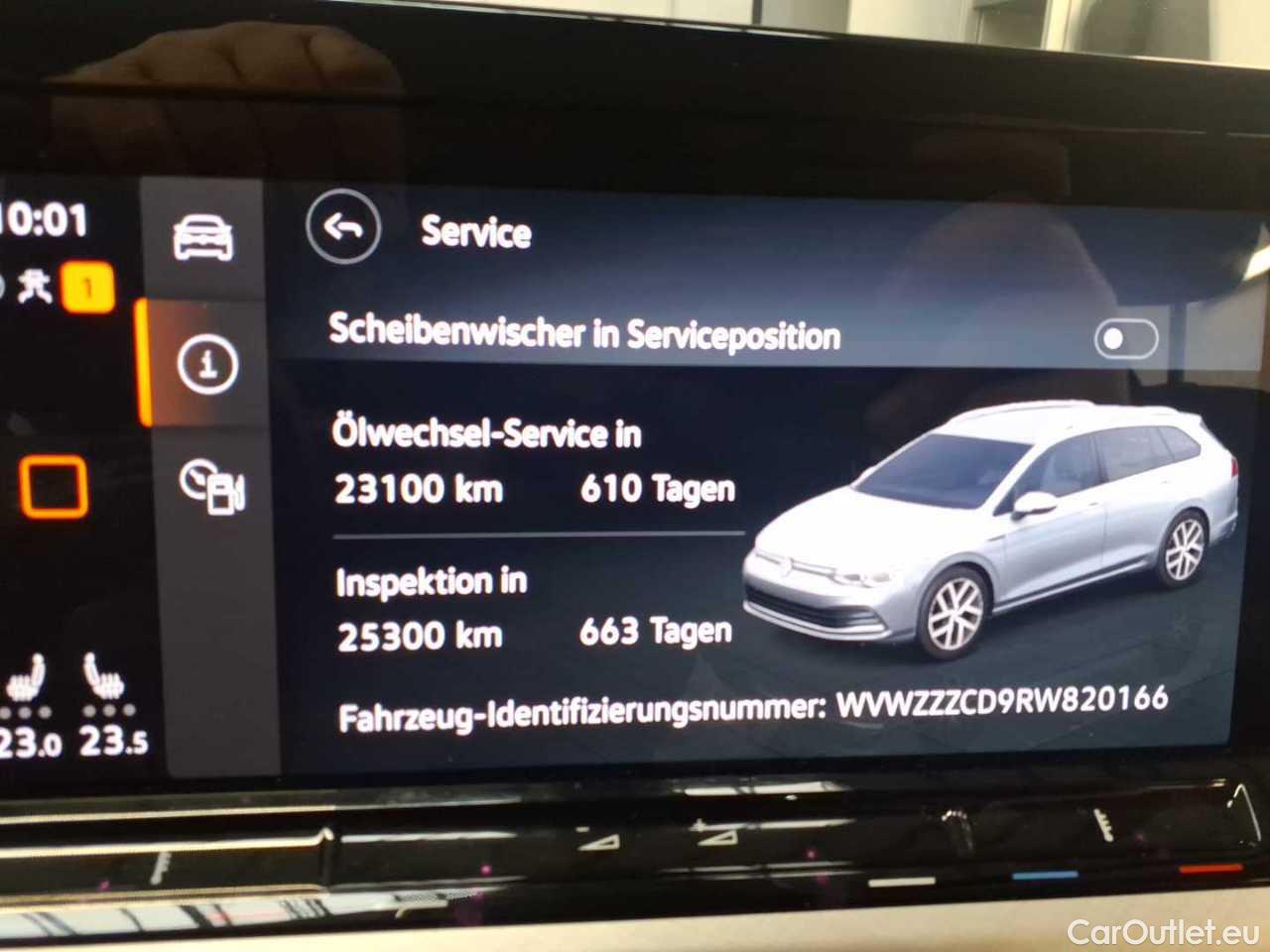 Volkswagen  Golf  Variant 2.0 TDI SCR DSG Life Automatic Diesel  96 #31