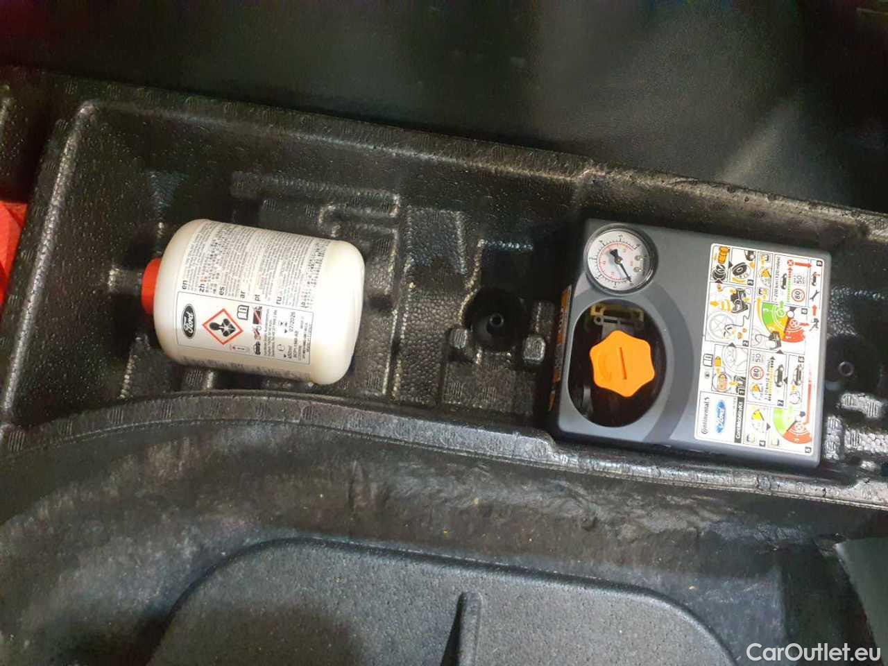 Ford  Kuga 2.5 Duratec FHEV TITANIUM Automatic Petrol/Electric  89 #23