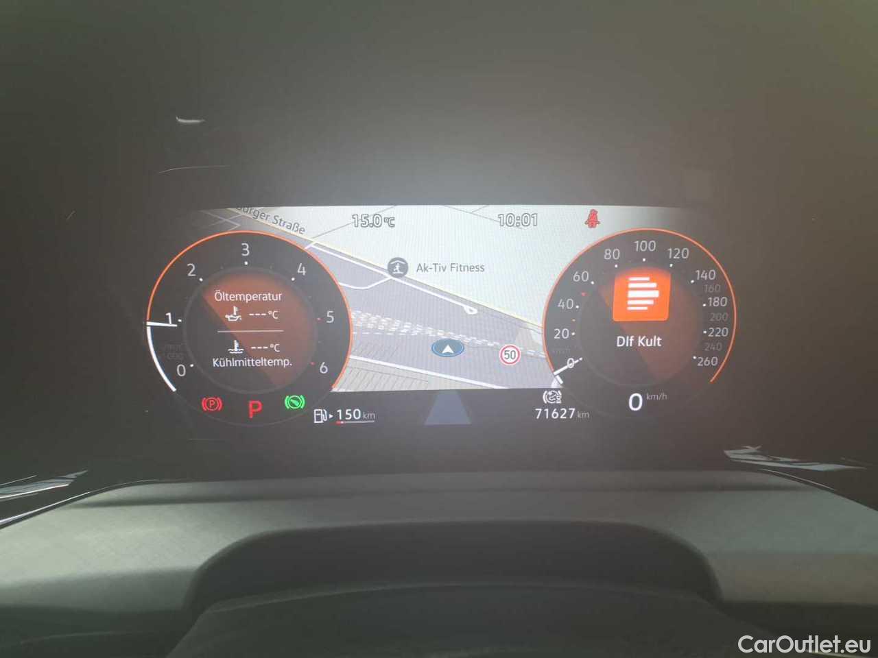 Volkswagen  Golf  Variant 2.0 TDI SCR DSG Life Automatic Diesel  96 #8