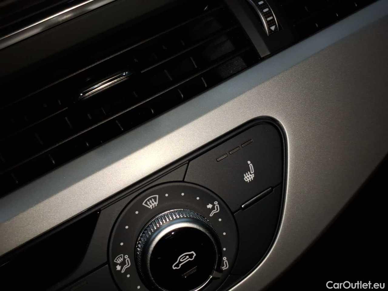 Audi  A4 Avant 30 TDI S tronic Automatic Diesel/Electric  88 #18