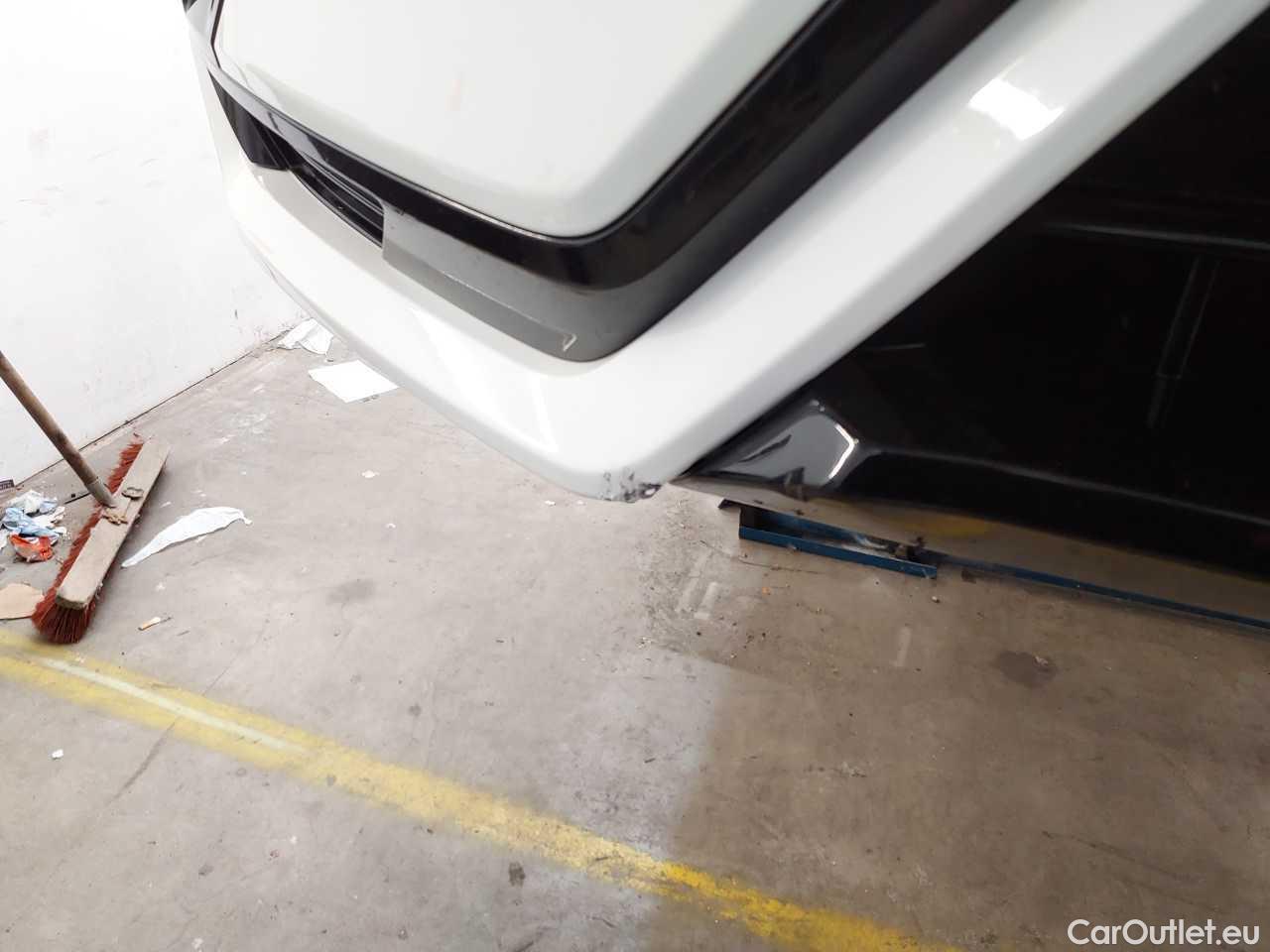 Volvo  XC60 B4 D AWD Geartronic RDesign Automatic Diesel/Electric  100 #45