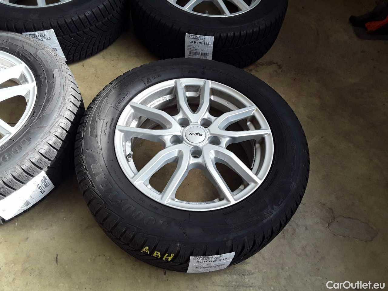 Skoda  Superb Combi 2.0 TDI DSG Style Automatic Diesel  85 #15