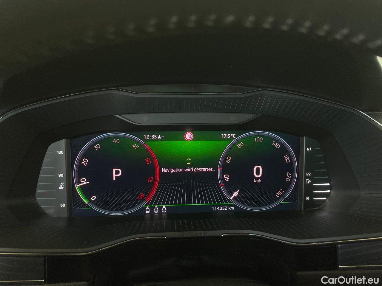 Skoda  Superb Combi 2.0 TDI DSG Style Automatic Diesel  85 #8