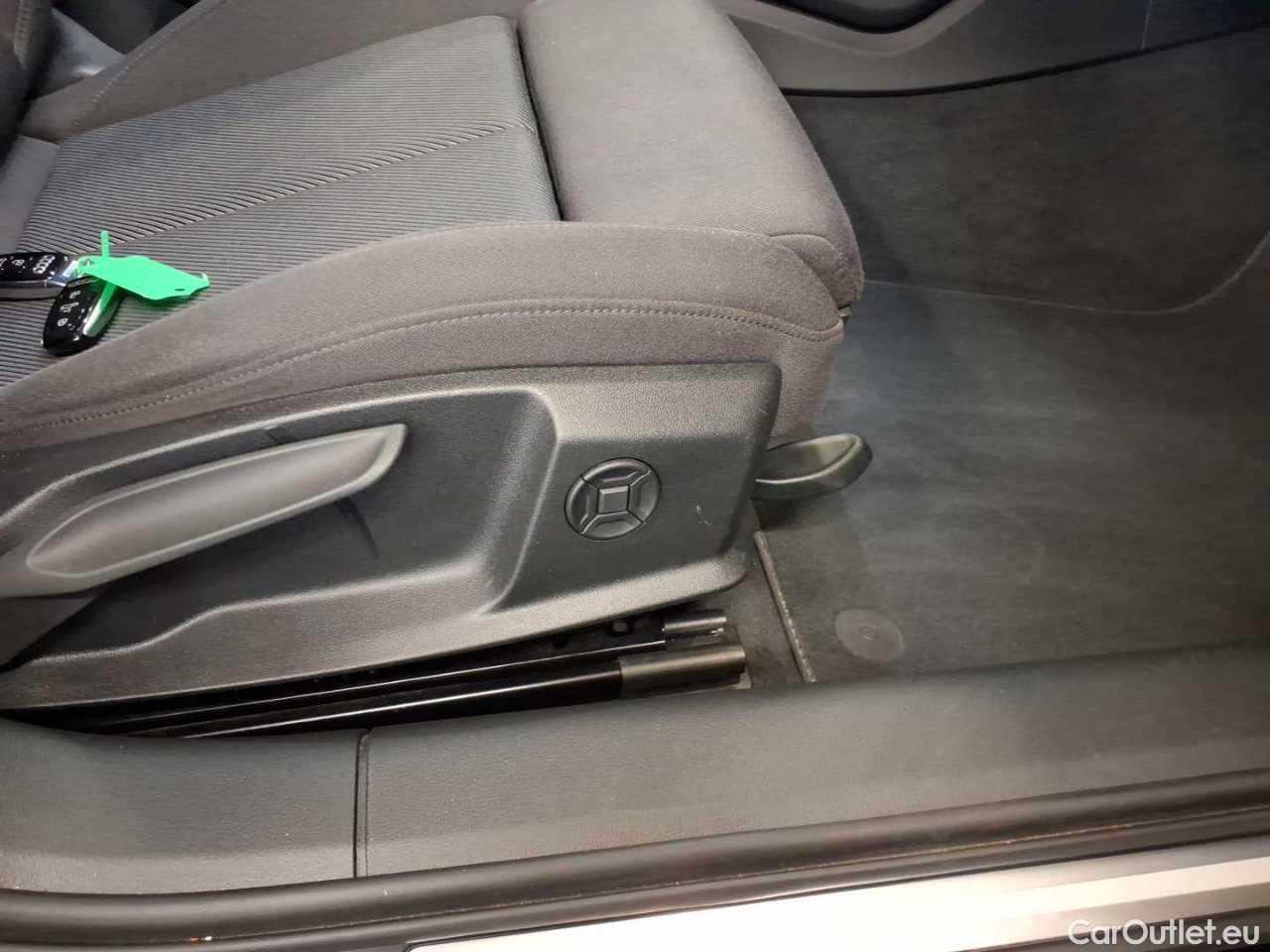 Audi  A6 Avant 40 TDI quattro S tronic sport Automatic Diesel/Electric  91 #22