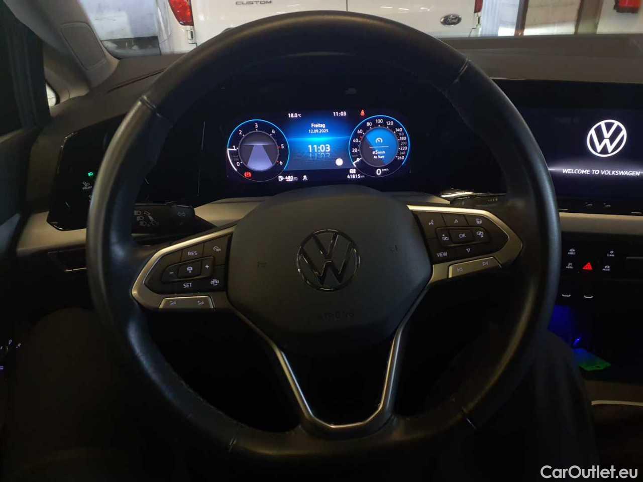 Volkswagen  Golf  Variant 2.0 TDI SCR Life Manual Diesel  97 #13