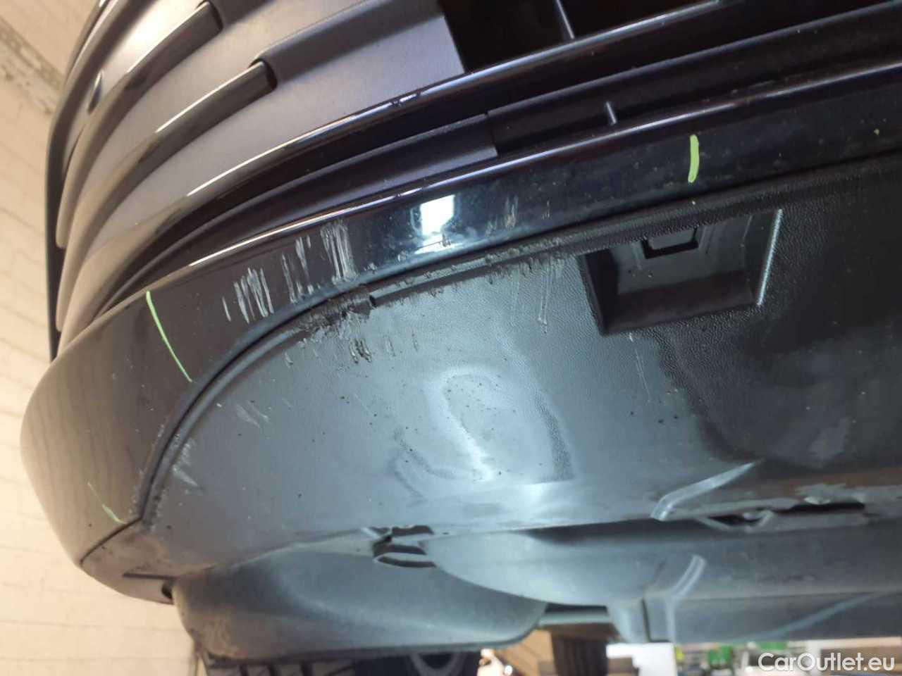 Volkswagen  Golf  Variant 2.0 TDI SCR Life Manual Diesel  97 #33