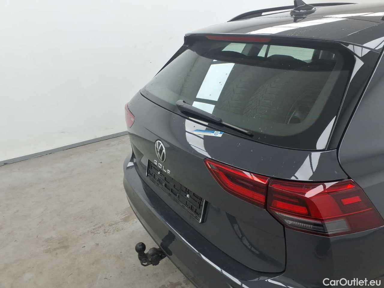 Volkswagen  Golf  Variant 2.0 TDI SCR DSG Life Automatic Diesel  96 #32