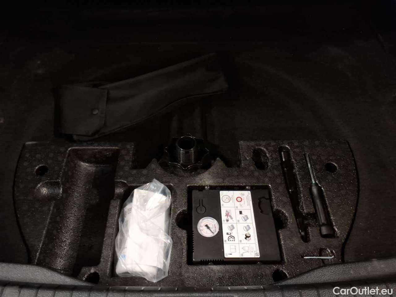 Volkswagen  Touran 2.0 TDI SCR DSG Comfortline Automatic Diesel  104 #15