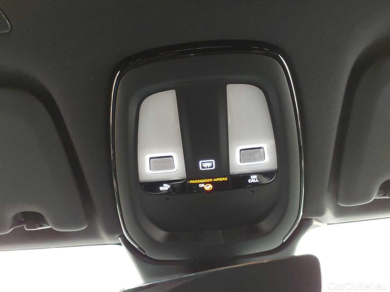 Volvo  XC60 B4 D AWD Geartronic RDesign Automatic Diesel/Electric  100 #18