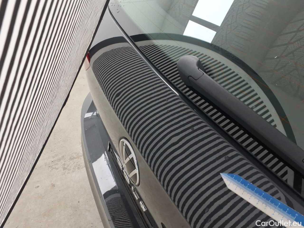 Volkswagen  Golf  Variant 2.0 TDI SCR DSG Life Automatic Diesel  96 #33