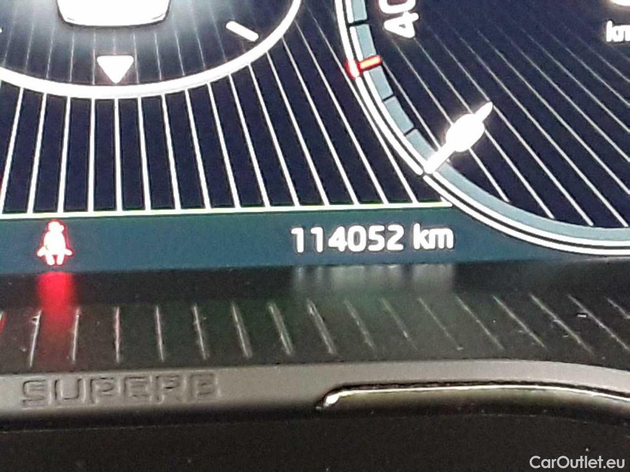 Skoda  Superb Combi 2.0 TDI DSG Style Automatic Diesel  85 #21