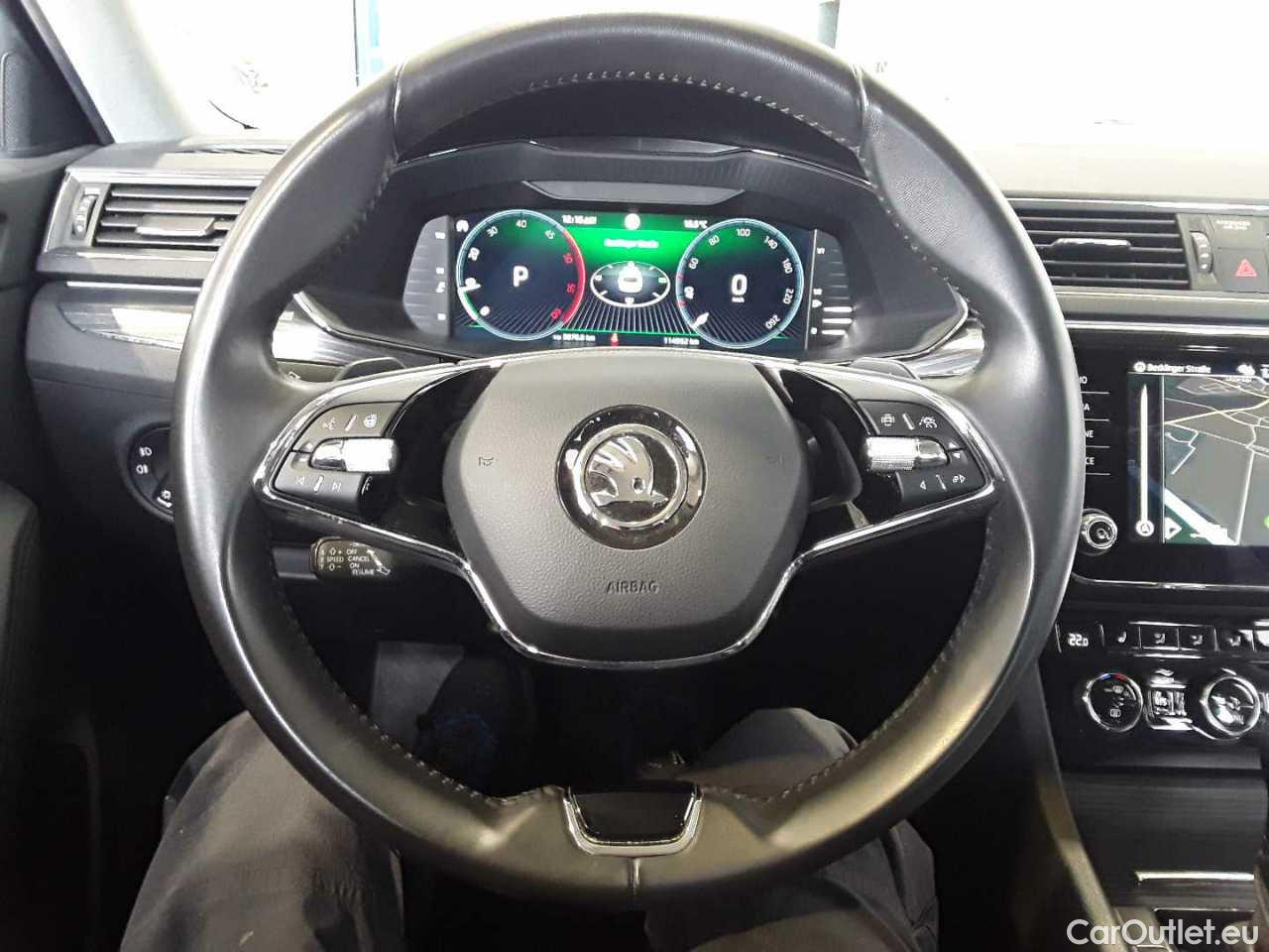 Skoda  Superb Combi 2.0 TDI DSG Style Automatic Diesel  85 #14