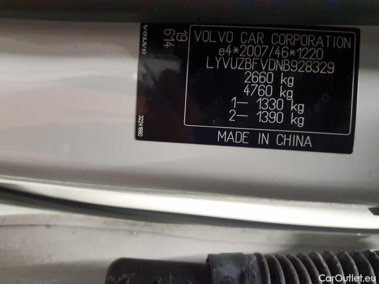 Volvo  XC60 T6 AWD Recharge Geartronic R-Design Automatic Petrol/Electric  102 #11