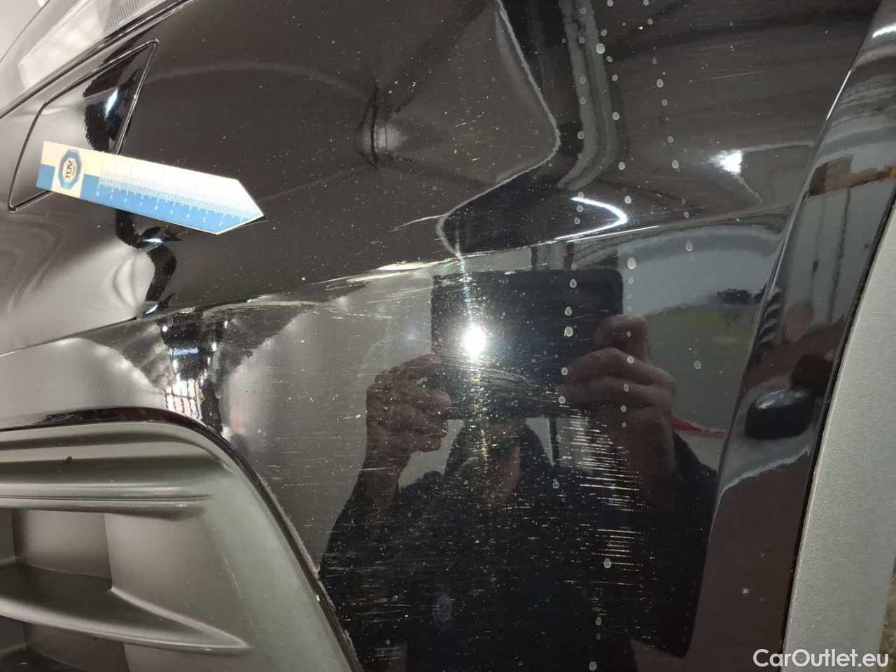 Audi  Q5 40 TDI quattro S tronic Automatic Diesel/Electric  105 #35