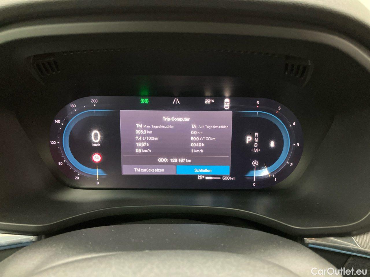 Volvo  XC60 B4 D AWD Geartronic RDesign Automatic Diesel/Electric  100 #8