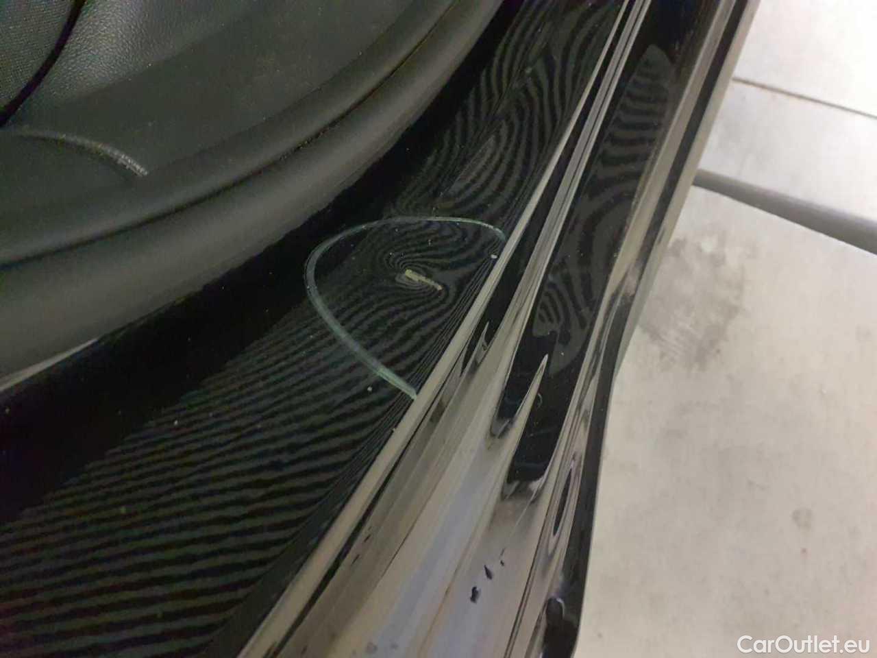 Volkswagen  Golf  Variant 2.0 TDI SCR Life Manual Diesel  97 #43