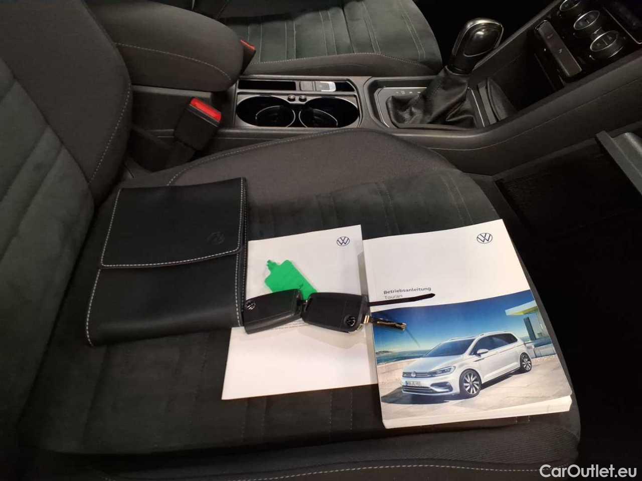 Volkswagen  Touran 2.0 TDI SCR DSG Comfortline Automatic Diesel  104 #28