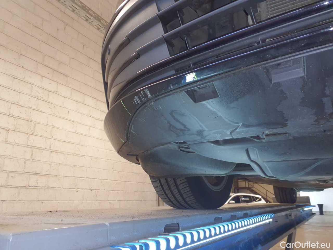 Volkswagen  Golf  Variant 2.0 TDI SCR Life Manual Diesel  97 #32