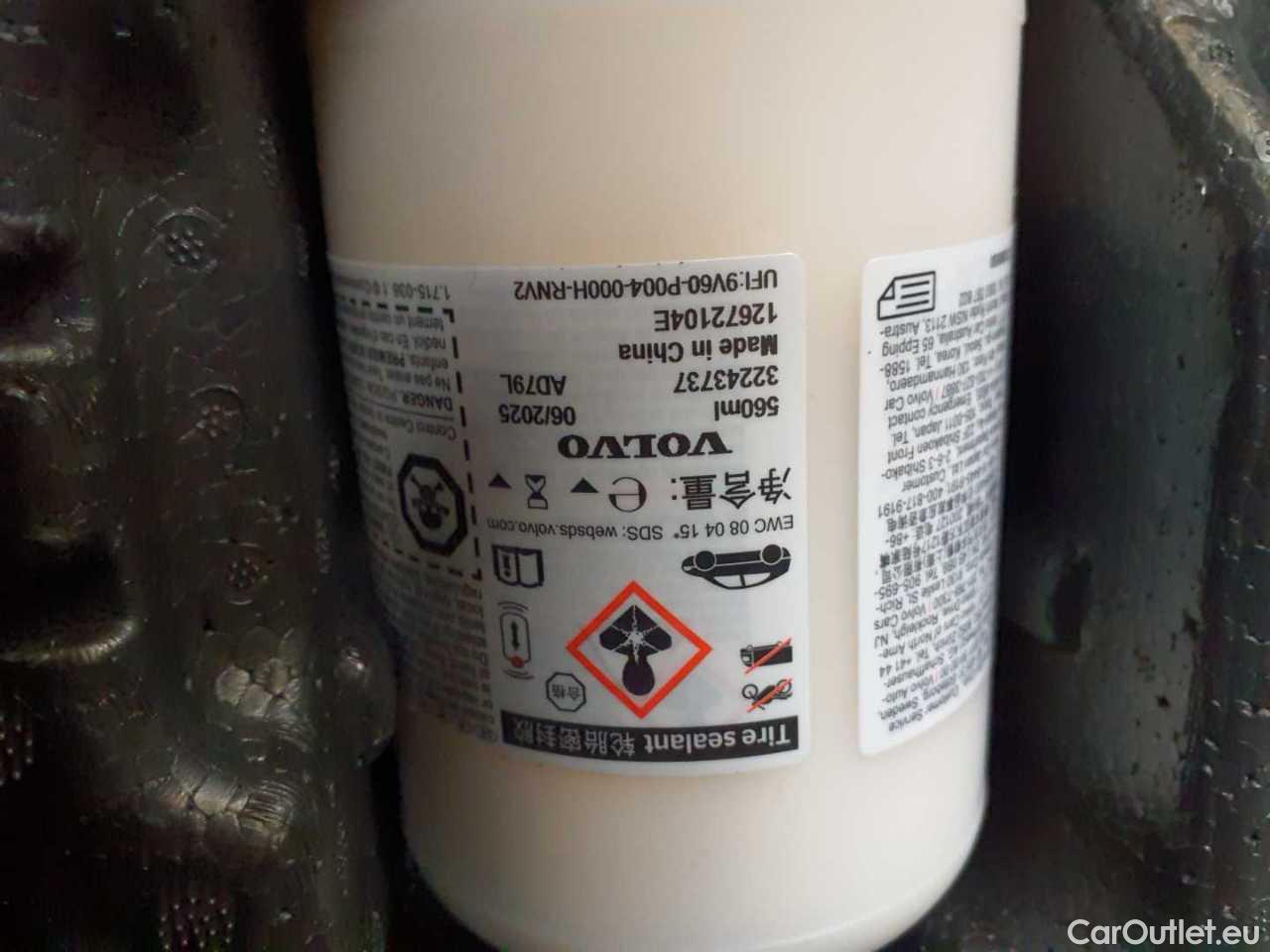 Volvo  XC60 T6 AWD Recharge Geartronic R-Design Automatic Petrol/Electric  102 #30