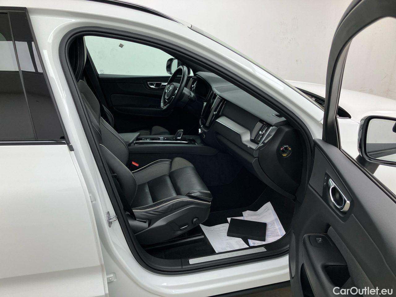 Volvo  XC60 B4 D AWD Geartronic RDesign Automatic Diesel/Electric  100 #6