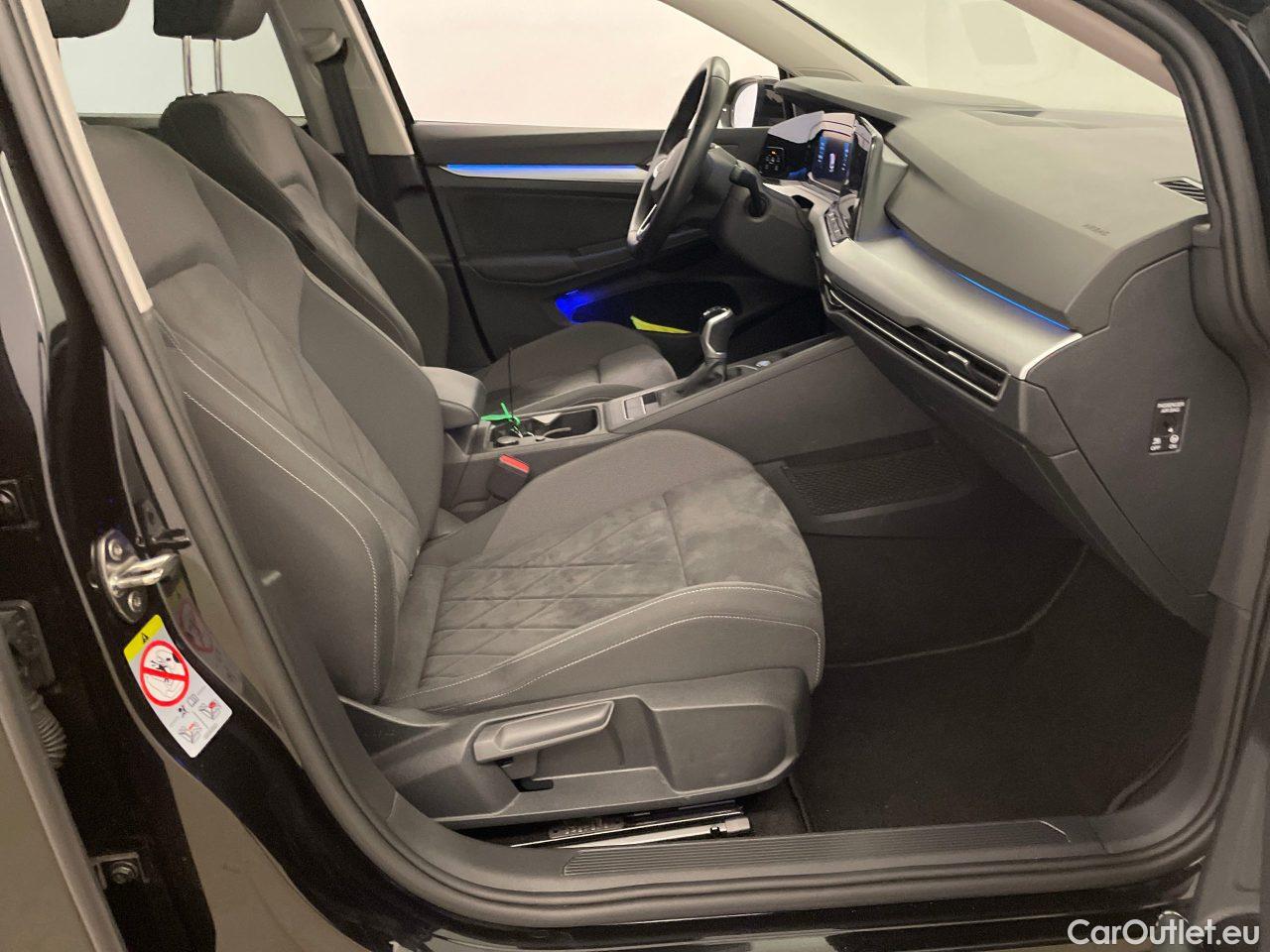 Volkswagen  Golf  Variant 2.0 TDI SCR Life Manual Diesel  97 #6