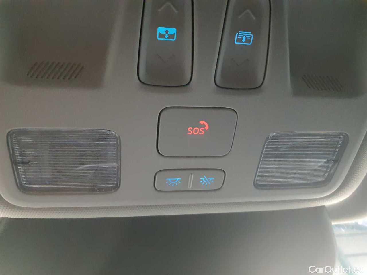 Ford  Kuga 2.5 Duratec FHEV TITANIUM Automatic Petrol/Electric  89 #16